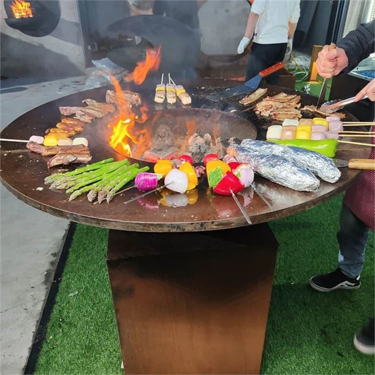 요리를 위한 Corten 강철 불 구덩이 Brasero 바베큐 테이블