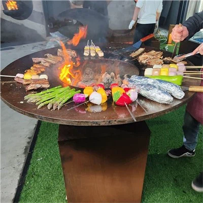 요리를 위한 Corten 강철 불 구덩이 Brasero 바베큐 테이블