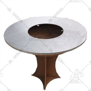 바베큐 그릴이있는 휴대용 화덕