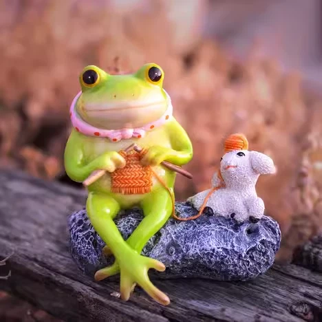 Creative Frog Ornaments