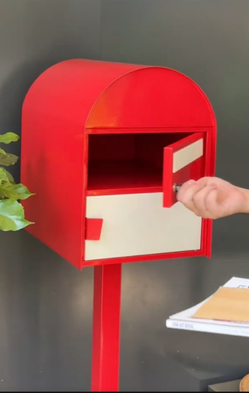 Garden Column Waterproof Letterbox